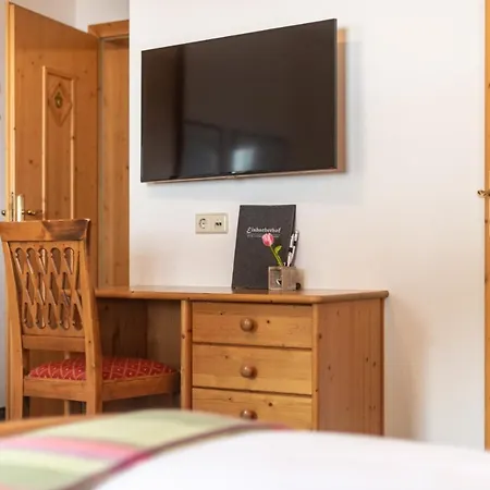 Eisbacherhof Lantgård *