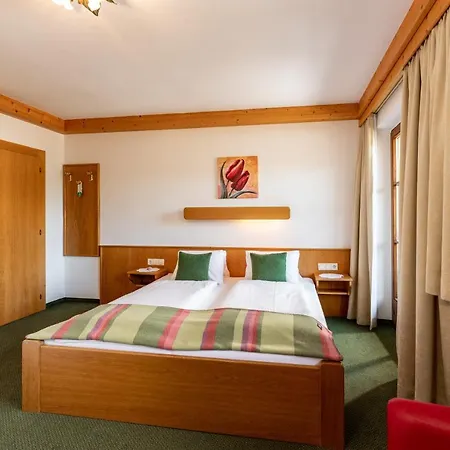 Eisbacherhof Farm stay Schladming
