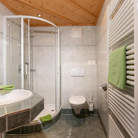Farm stay Eisbacherhof *