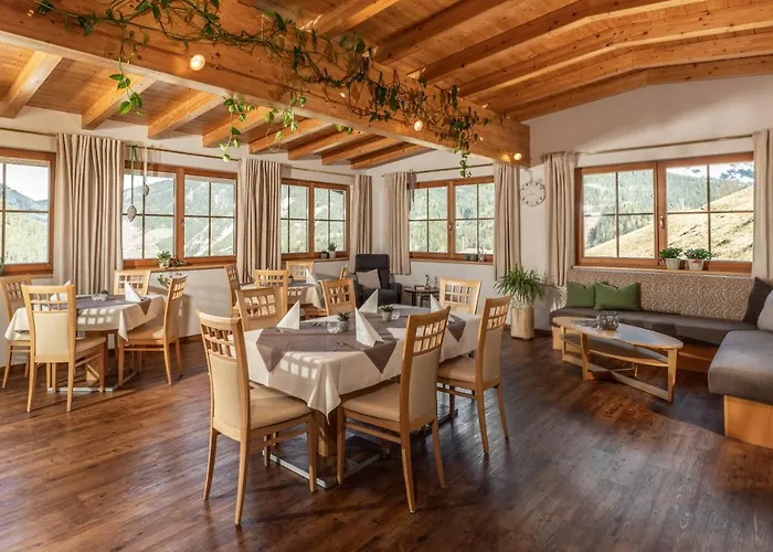 مزرعة للإقامة Eisbacherhof *